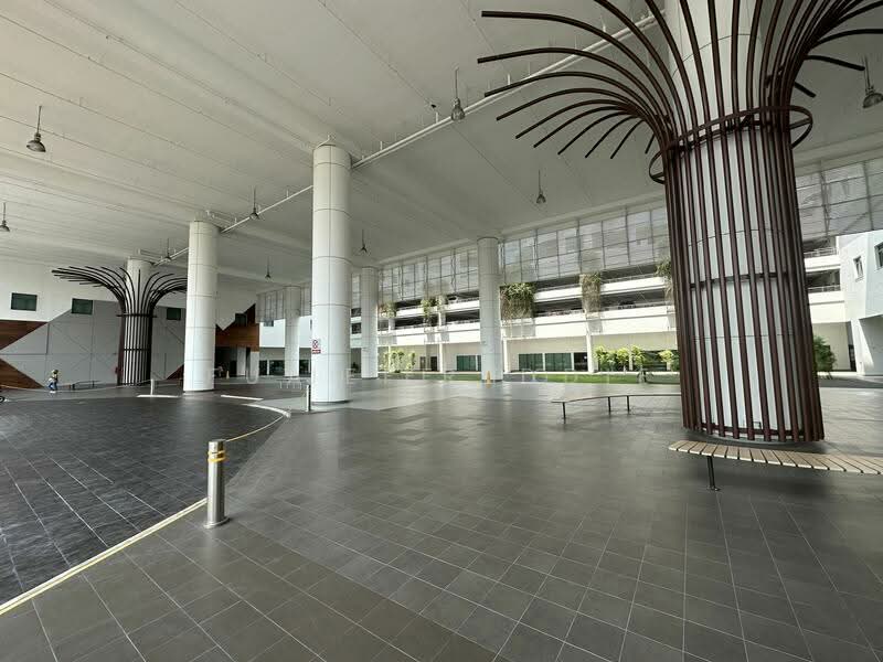 Various B1 Hi-Spec Units from 1765sf - 18600sf for Rent @ Woodlands, , 10,161 sqft, Light Industrial (B1) For Rent, by Fuan Freddie, 500137012 - Entrance - CommercialGuru.com.sg