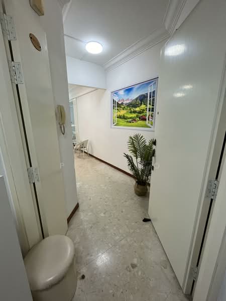 Summerdale, 2 Boon Lay Drive, Room Rental, 150 sqft, Condominium For Rent, by Ping Neo, 500137023 - Entrance - PropertyGuru.com.sg