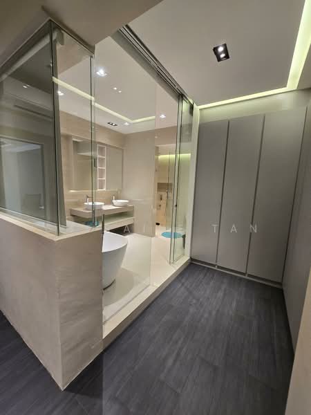 181 Stirling Road, 181 Stirling Road, Room Rental, 400 sqft, HDB Flat For Rent, by Cheraine Tan, 500137025 - Bathroom - PropertyGuru.com.sg