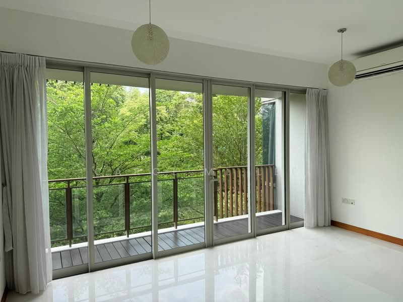 Floridian, 975 Bukit Timah Road, 2 Bedrooms, 926 sqft, Condominium For Rent, by Carol ML Lee, 500137028 - Balcony - PropertyGuru.com.sg
