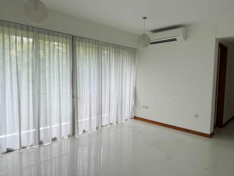 Floridian, 975 Bukit Timah Road, 2 Bedrooms, 926 sqft, Condominium For Rent, by Carol ML Lee, 500137028 - Living Room - PropertyGuru.com.sg