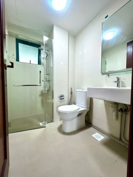 J C Draycott, 34 Draycott Drive, 2 Bedrooms, 850 sqft, Apartment For Rent, by David Teo, 500137032 - Bathroom - PropertyGuru.com.sg