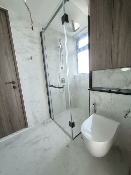 Sceneca Residence, Tanah Merah Kechil Link, 3 Bedrooms, 1,044 sqft, Condominium For Rent, by Jeffrey Tay, 500137037 - Bathroom - PropertyGuru.com.sg