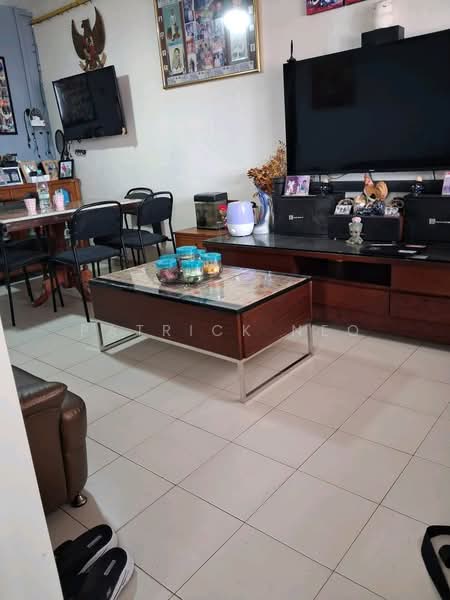 414 Bukit Batok West Avenue 4, , 2 Bedrooms, 786 sqft, HDB Flat For Sale, by Patrick Neo, 500137040 - PropertyGuru.com.sg