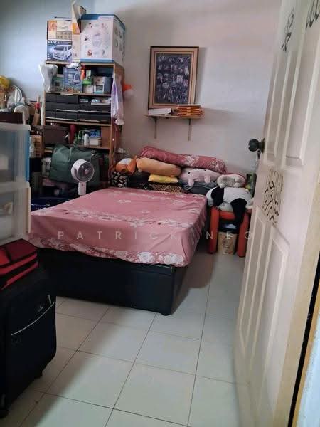 414 Bukit Batok West Avenue 4, 414 Bukit Batok West Avenue 4, Dairy Farm / Bukit Panjang / Choa Chu Kang, 2 Bedrooms, 786 sqft, HDB Flat For Sale, by Patrick Neo, 500137040 - PropertyGuru.com.sg