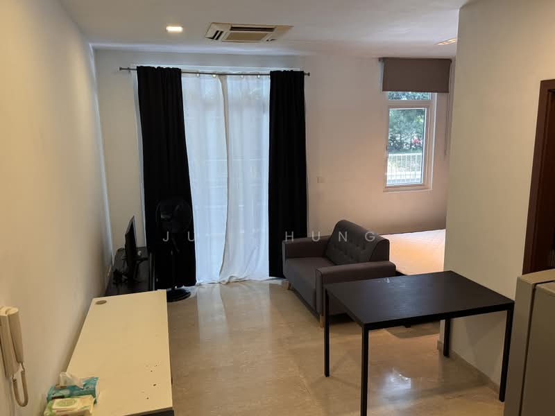 Parc Imperial, 253B Pasir Panjang Road, Studio, 441 sqft, Condominium For Rent, by June Hung, 500137048 - Living Room - PropertyGuru.com.sg