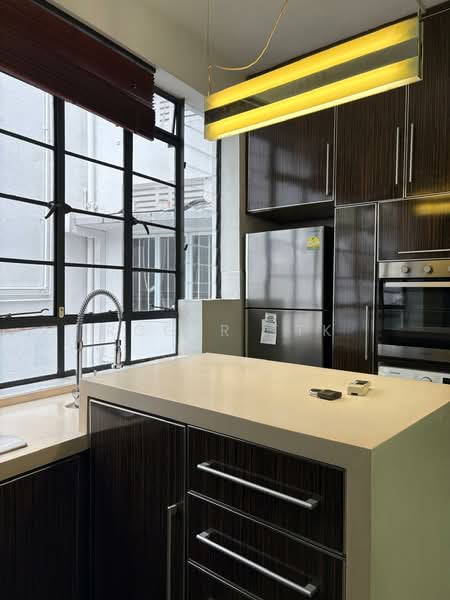 78 Moh Guan Terrace, 78 Moh Guan Terrace, 2 Bedrooms, 850 sqft, Walk-up Apartment For Rent, by Roger TTK, 500137068 - Kitchen - PropertyGuru.com.sg