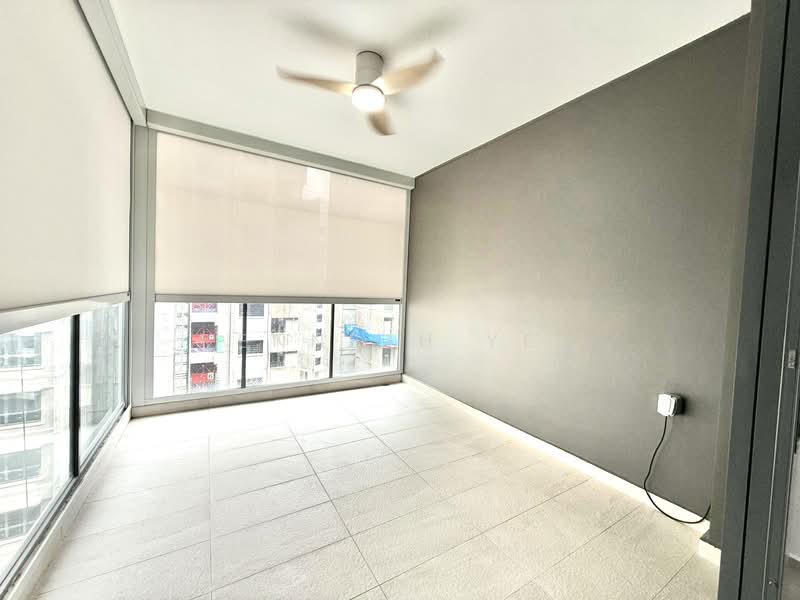 Affinity At Serangoon, 18 Serangoon North Avenue 1, 3 Bedrooms, 1,152 sqft, Condominium For Sale, by Kenneth Yeo, 500137069 - Balcony - PropertyGuru.com.sg
