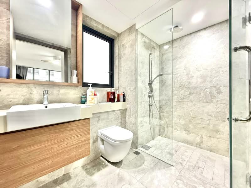 Affinity At Serangoon, 18 Serangoon North Avenue 1, 3 Bedrooms, 1,152 sqft, Condominium For Sale, by Kenneth Yeo, 500137069 - Bathroom - PropertyGuru.com.sg