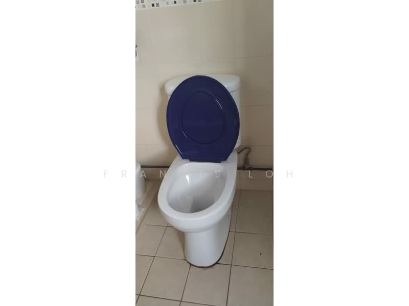 131 Bishan Street 12, 131 Bishan Street 12, Room Rental, 100 sqft, HDB Flat For Rent, by Francis Loh, 500137086 - Bathroom - PropertyGuru.com.sg
