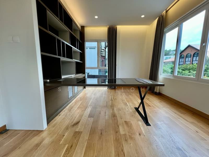 Riviera Drive, , 6 Bedrooms, 7,900 sqft, Detached House For Sale, by Serene Loh, 500137098 - Study - PropertyGuru.com.sg