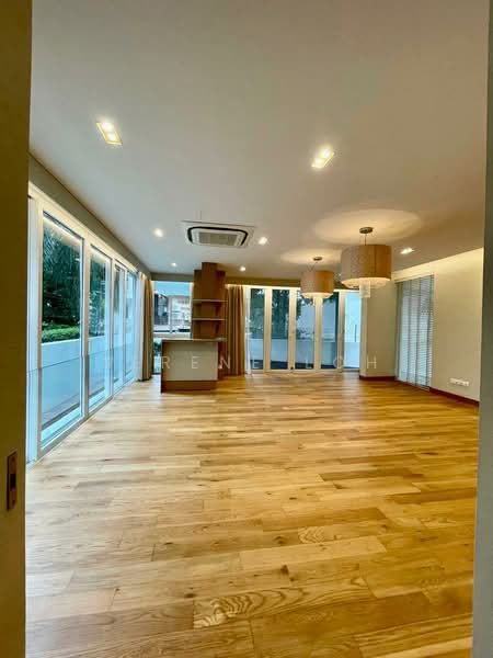 Riviera Drive, , 6 Bedrooms, 7,900 sqft, Detached House For Sale, by Serene Loh, 500137098 - Living Room - PropertyGuru.com.sg