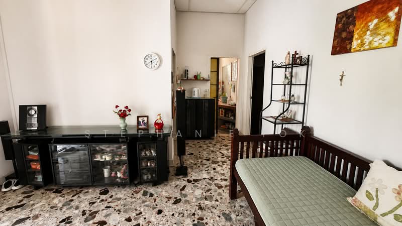 Beautiful location for Rebuild, No West Sun, Quiet & Breezy, Rebuild, Subdivide, 4 Bedrooms, 2,000 sqft, Detached House For Sale, by Stephanie Tok, 500137101 - Living Room - PropertyGuru.com.sg