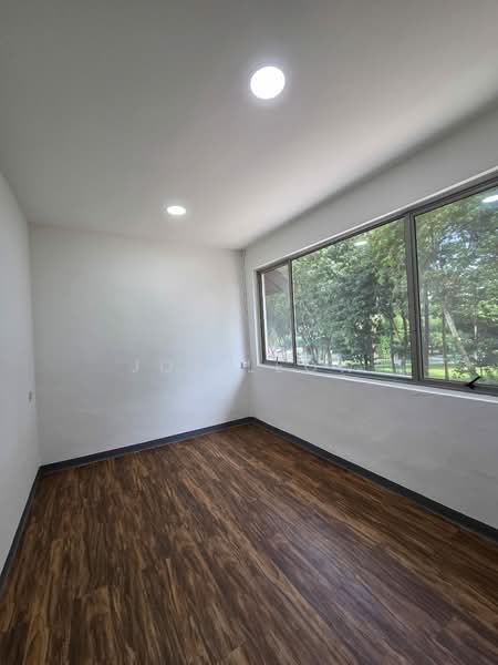 Jalan gelenggang, , 5 Bedrooms, 1,388 sqft, Shophouse For Rent, by Joe Leow, 500137108 - Bedroom - PropertyGuru.com.sg