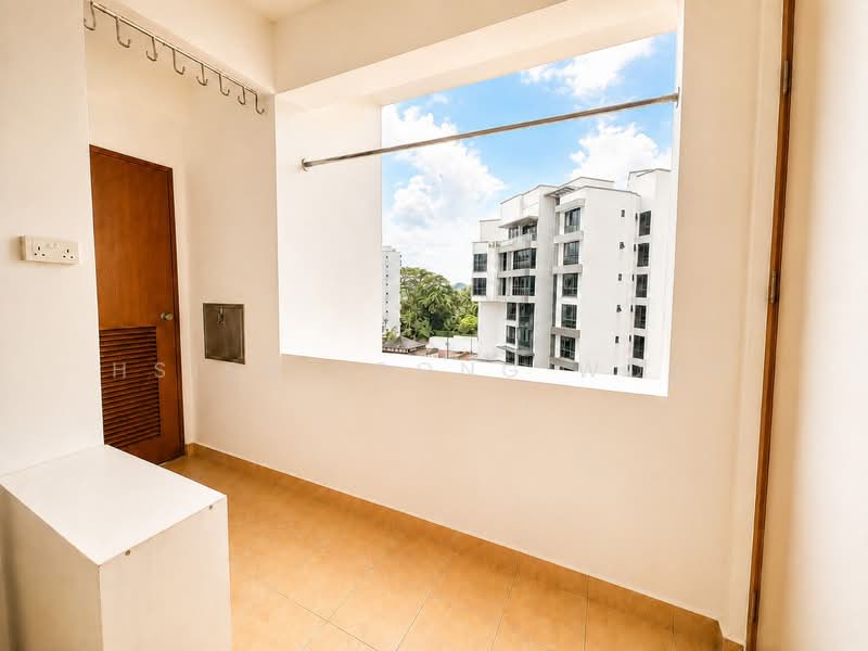 Glendale Park, 25A Hillview Avenue, 2 Bedrooms, 1,206 sqft, Condominium For Rent, by Hsien Loong Wong, 500137111 - Service Yard - PropertyGuru.com.sg