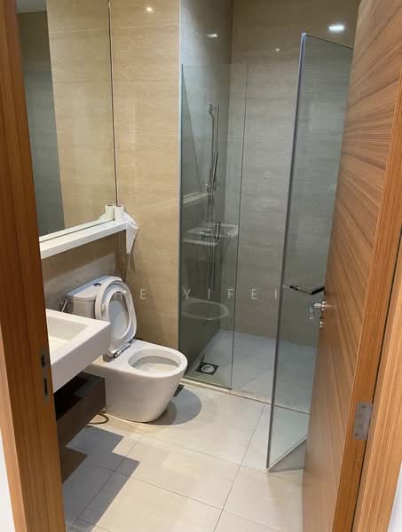 Woodhaven, 97 Woodgrove Avenue, 4 Bedrooms, 3,358 sqft, Condominium For Sale, by He Yifei, 500137117 - Bathroom - PropertyGuru.com.sg