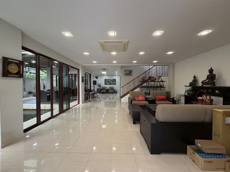 Bunga Rampai, , 6 Bedrooms, 5,600 sqft, Corner Terrace For Sale, by Irene See, 500137158 - Living Room - PropertyGuru.com.sg