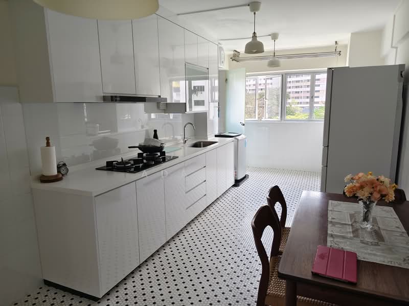 411 Commonwealth Avenue West, 411 Commonwealth Avenue West, 3 Bedrooms, 1,044 sqft, HDB Flat For Sale, by Ada Lee, 500137160 - Kitchen - PropertyGuru.com.sg