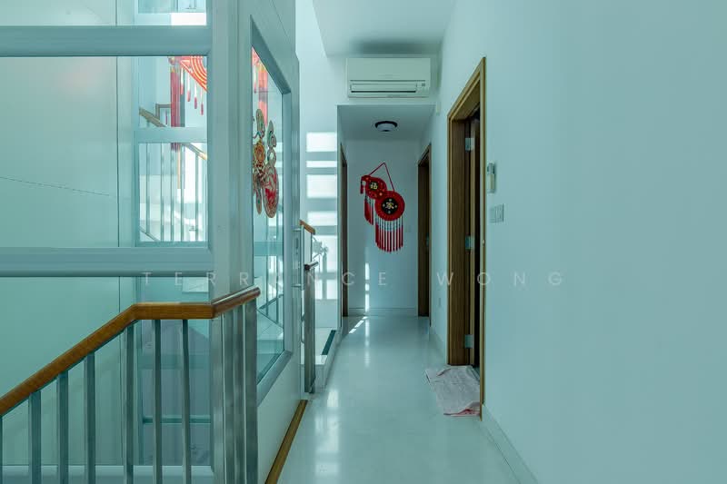 NEWest, 3 West Coast Drive, 4 Bedrooms, 2,518 sqft, Cluster House For Sale, by Terrance Wong, 500137162 - Corridor - PropertyGuru.com.sg
