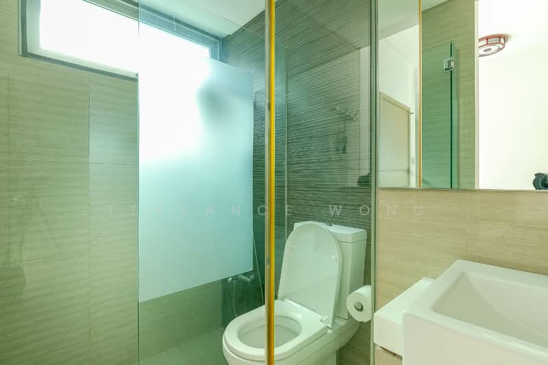 NEWest, 3 West Coast Drive, 4 Bedrooms, 2,518 sqft, Cluster House For Sale, by Terrance Wong, 500137162 - Bathroom - PropertyGuru.com.sg