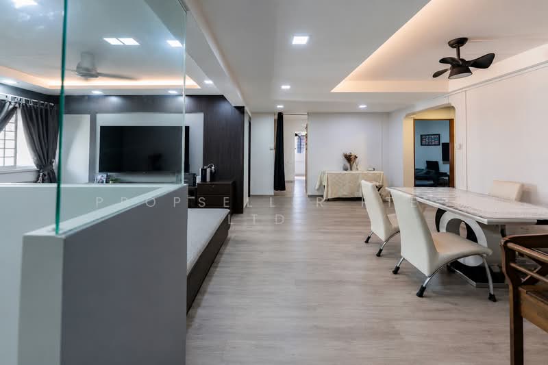 310 Yishun Ring Road, 310 Yishun Ring Road, 4 Bedrooms, 1,356 sqft, HDB Flat For Sale, by Wes Teo, 500137168 - Living Room - PropertyGuru.com.sg