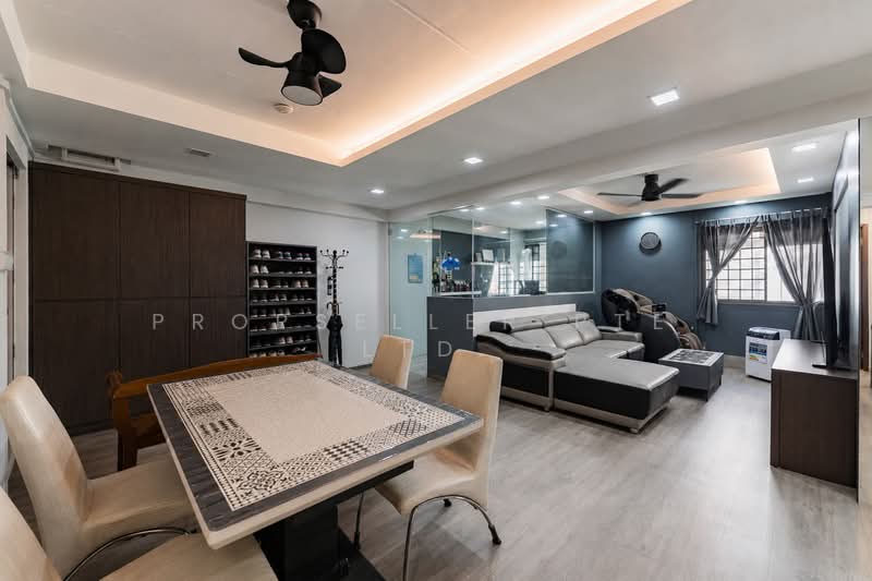 310 Yishun Ring Road, 310 Yishun Ring Road, 4 Bedrooms, 1,356 sqft, HDB Flat For Sale, by Wes Teo, 500137168 - Living Room - PropertyGuru.com.sg