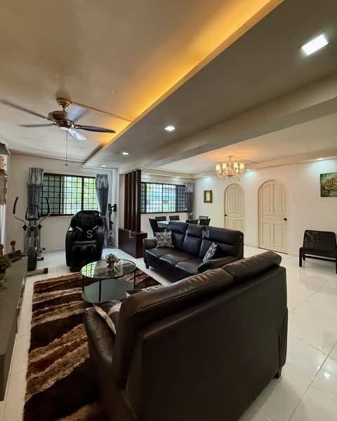 554 Pasir Ris Street 51, 554 Pasir Ris Street 51, 3 Bedrooms, 1,302 sqft, HDB Flat For Sale, by Salihin ., 500137170 - Living Room - PropertyGuru.com.sg