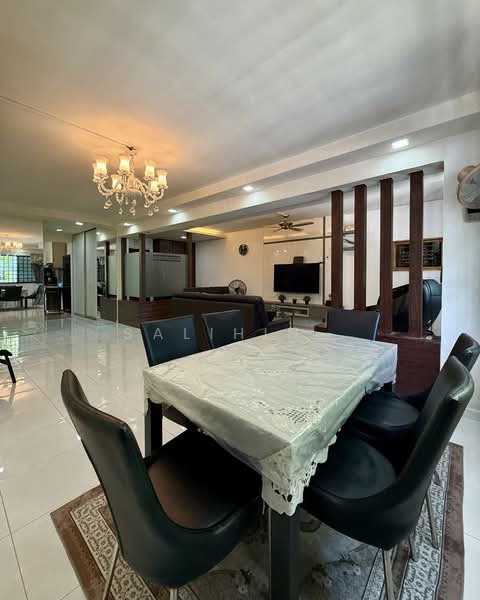 554 Pasir Ris Street 51, 554 Pasir Ris Street 51, 3 Bedrooms, 1,302 sqft, HDB Flat For Sale, by Salihin ., 500137170 - Dining Room - PropertyGuru.com.sg