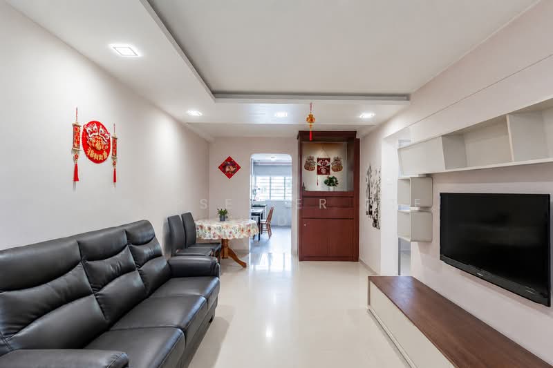 434 Clementi Avenue 3, 434 Clementi Avenue 3, 2 Bedrooms, 721 sqft, HDB Flat For Sale, by KOH YONG JIAN, 500137191 - Living Room - PropertyGuru.com.sg