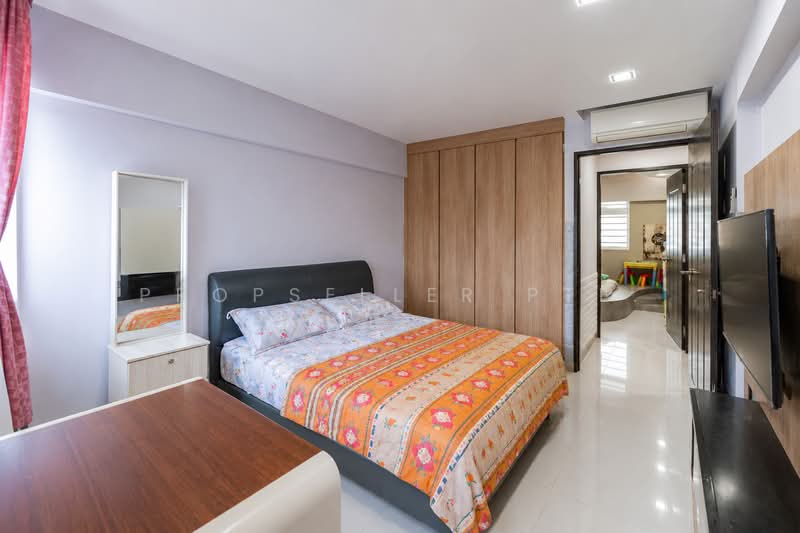 434 Clementi Avenue 3, 434 Clementi Avenue 3, 2 Bedrooms, 721 sqft, HDB Flat For Sale, by KOH YONG JIAN, 500137191 - Bedroom - PropertyGuru.com.sg