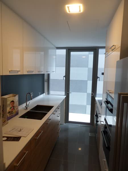 Thomson Grand, 17 Sin Ming Walk, 4 Bedrooms, 5,317 sqft, Cluster House For Sale, by Steve Yeo, 500137207 - Kitchen - PropertyGuru.com.sg