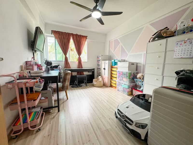 248 Tampines Street 21, 248 Tampines Street 21, 3 Bedrooms, 979 sqft, HDB Flat For Sale, by Multazam Shah, 500137218 - Bedroom - PropertyGuru.com.sg