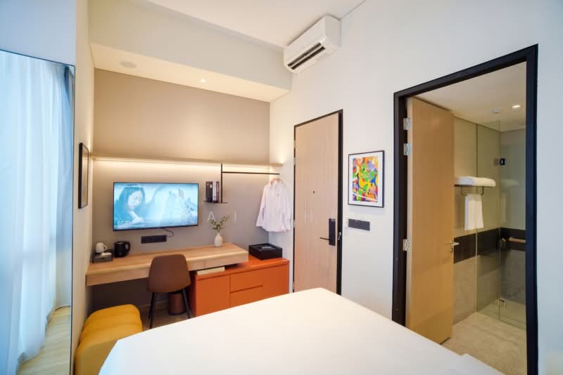 Mber, 2 Teck Chye Terrace, 1 Bedroom, 173 sqft, Apartment For Rent, by Kai Chen, 500137242 - Superior Room - PropertyGuru.com.sg