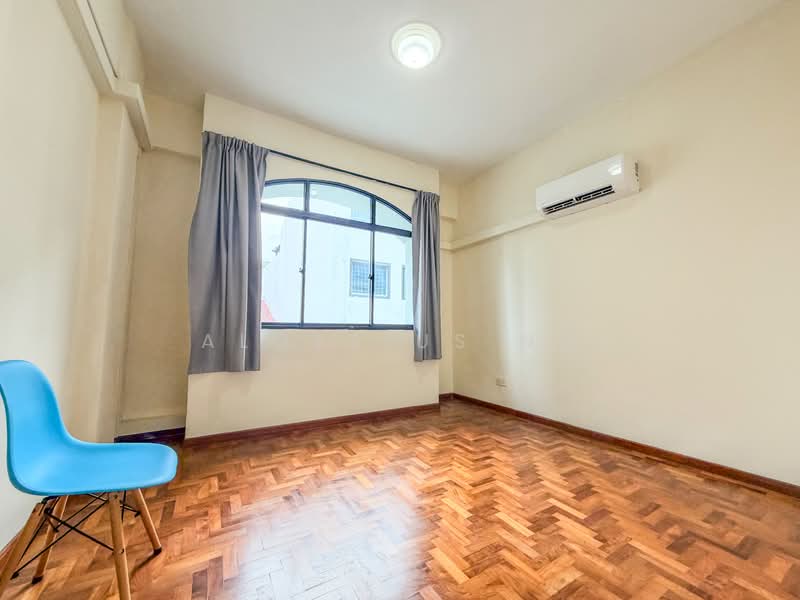 Kembangan Court, 5 Jalan Masjid, 2 Bedrooms, 893 sqft, Apartment For Rent, by Aloysius Ng, 500137250 - PropertyGuru.com.sg