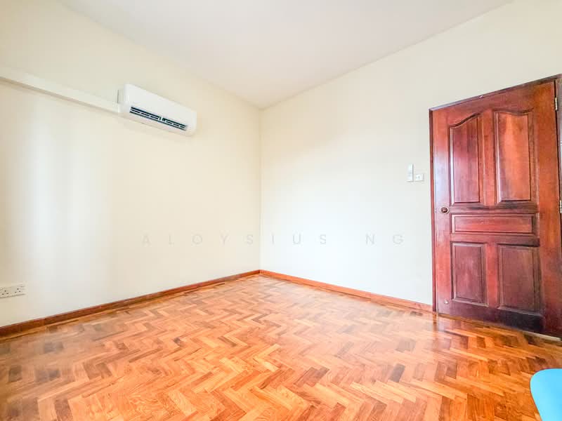 Kembangan Court, 5 Jalan Masjid, 2 Bedrooms, 893 sqft, Apartment For Rent, by Aloysius Ng, 500137250 - PropertyGuru.com.sg