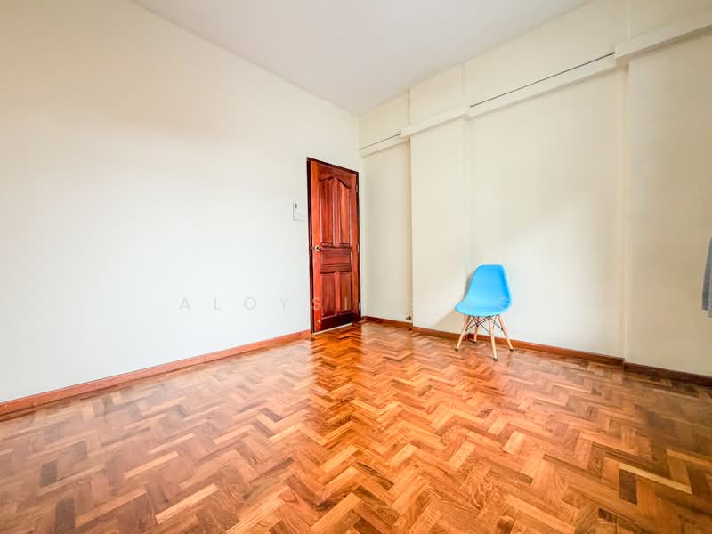 Kembangan Court, 5 Jalan Masjid, 2 Bedrooms, 893 sqft, Apartment For Rent, by Aloysius Ng, 500137250 - PropertyGuru.com.sg