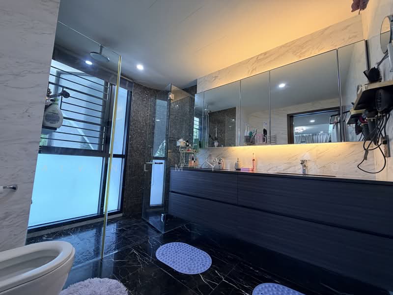 Amber Skye, 8 Amber Road, 6 Bedrooms, 5,059 sqft, Apartment For Sale, by Alvin Lim Yi Cheng, 500137251 - Bathroom - PropertyGuru.com.sg