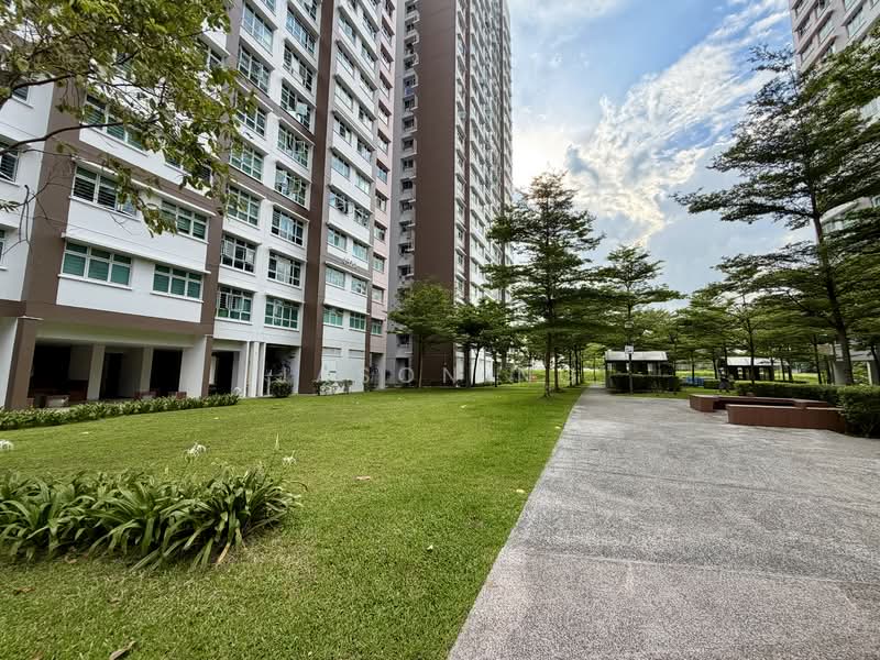 452A Bukit Batok West Avenue 6, 452A Bukit Batok West Avenue 6, Room Rental, 140 sqft, HDB Flat For Rent, by Jason Ng, 500137255 - Exterior - PropertyGuru.com.sg