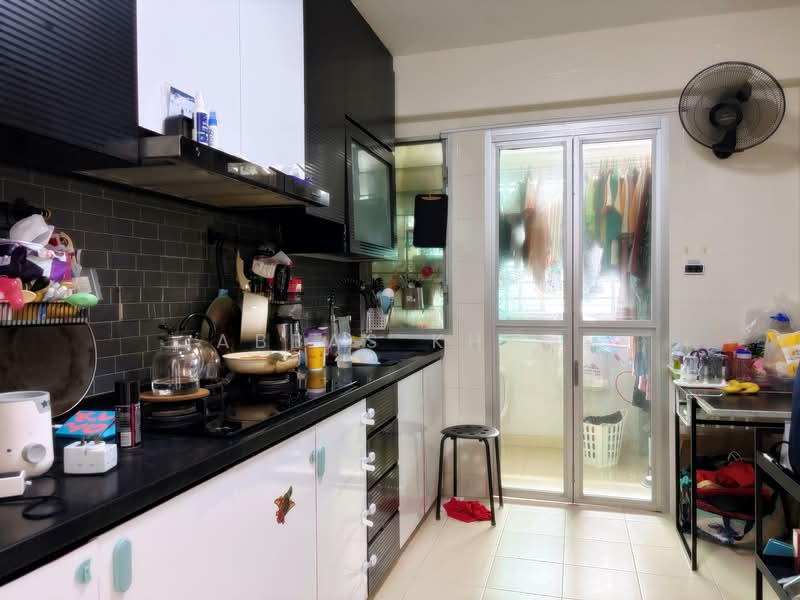445A Fernvale Road, 445A Fernvale Road, 3 Bedrooms, 1,022 sqft, HDB Flat For Sale, by Abbas Khan, 500137257 - Kitchen - PropertyGuru.com.sg