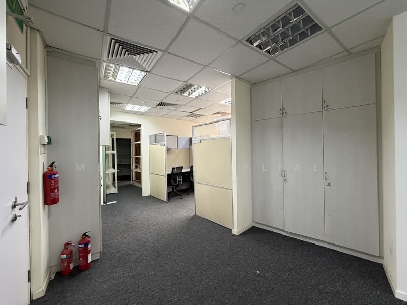 The Plaza, 7500A Beach Road, 1,787 sqft, Office For Sale, by Melody Azyliae Chiam, 500137260 - Interior - CommercialGuru.com.sg