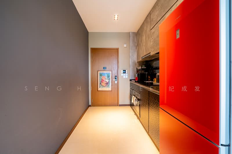 The Vue, 355 Upper Paya Lebar Road, 2 Bedrooms, 1,087 sqft, Condominium For Sale, by Seng Huat Kee 纪成发, 500137261 - Kitchen - PropertyGuru.com.sg