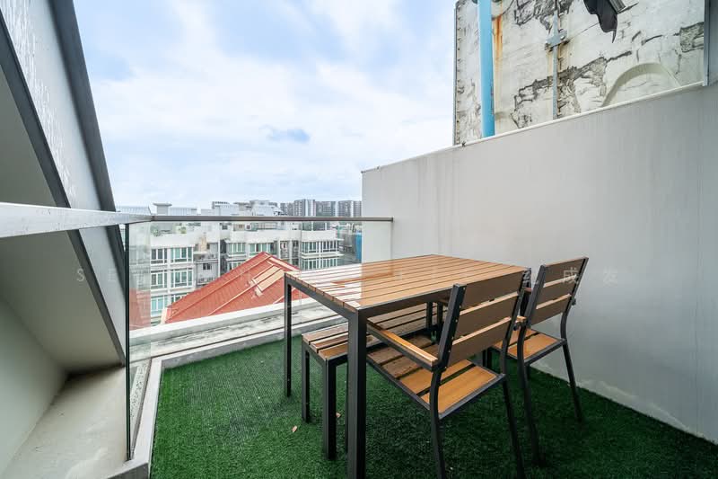 The Vue, 355 Upper Paya Lebar Road, 2 Bedrooms, 1,087 sqft, Condominium For Sale, by Seng Huat Kee 纪成发, 500137261 - Balcony - PropertyGuru.com.sg