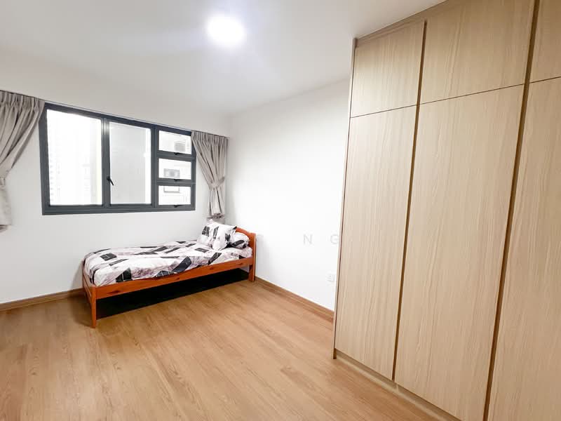 464B Clementi Avenue 1, 464B Clementi Avenue 1, 2 Bedrooms, 764 sqft, HDB Flat For Sale, by Zac Ng, 500137286 - Master Bedroom - PropertyGuru.com.sg
