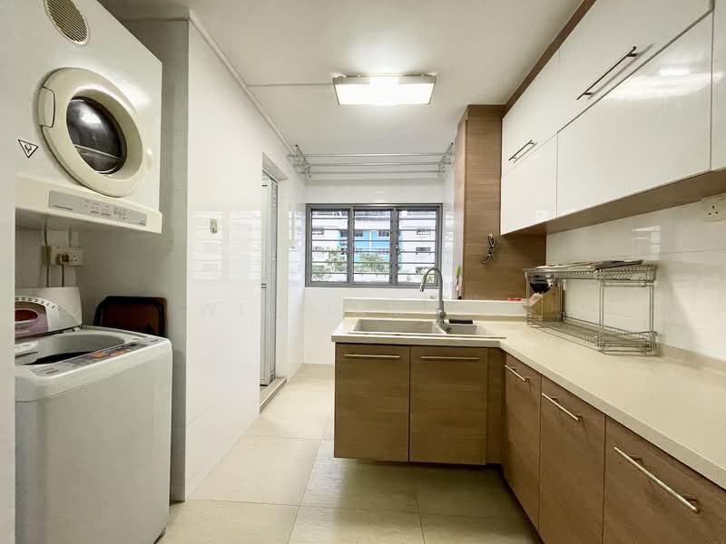 240 Yishun Ring Road, 240 Yishun Ring Road, 3 Bedrooms, 1,302 sqft, HDB Flat For Sale, by William Oo, 500137337 - Kitchen - PropertyGuru.com.sg