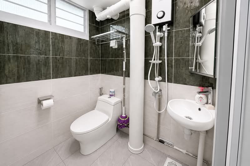 97 Geylang Bahru, 97 Geylang Bahru, Room Rental, 100 sqft, HDB Flat For Rent, by Alex Toh C W, 500137363 - Bathroom - PropertyGuru.com.sg