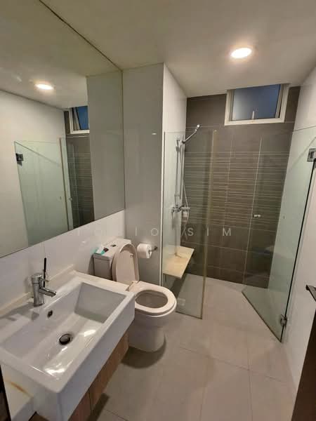 Lake Life, 4 Tao Ching Road, 3 Bedrooms, 1,119 sqft, Executive Condominium For Rent, by Tobio Sim, 500137379 - Bathroom - PropertyGuru.com.sg