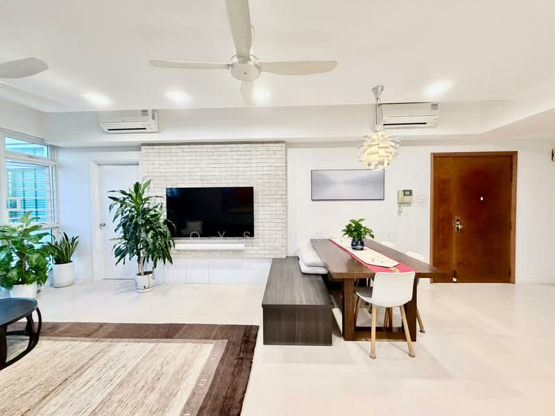 Costa Del Sol, 68 Bayshore Road, 5 Bedrooms, 1,475 sqft, Condominium For Sale, by Aloysius Ng, 500137381 - Living Room - PropertyGuru.com.sg