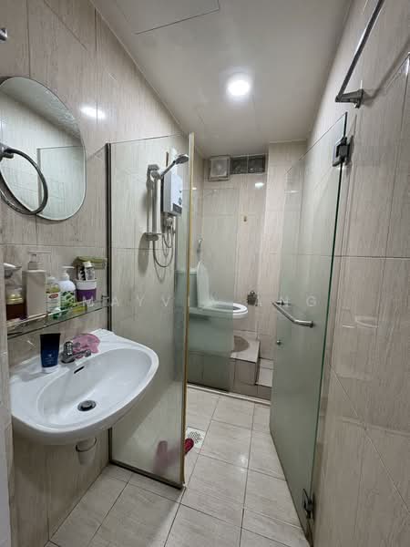 Balestier Plaza, 400 Balestier Road, Room Rental, 250 sqft, Apartment For Rent, by Mayvia Ang, 500137385 - Bathroom - PropertyGuru.com.sg