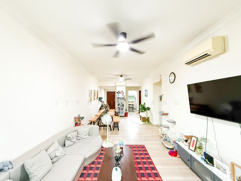 Woodgrove Condo, 12 Woodgrove Drive, 3 Bedrooms, 1,185 sqft, Condominium For Rent, by Jermaine Ang, 500137395 - Living Room - PropertyGuru.com.sg
