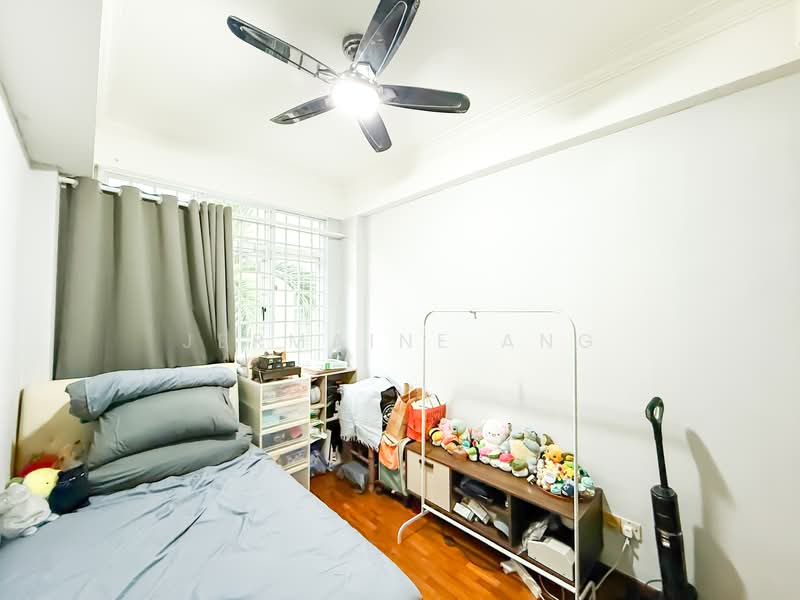 Woodgrove Condo, 12 Woodgrove Drive, 3 Bedrooms, 1,185 sqft, Condominium For Rent, by Jermaine Ang, 500137395 - Bedroom - PropertyGuru.com.sg